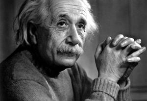 Albert Einstein, uno de los más famosos científicos del mundo, generó el último año una fortuna póstuma de 10 millones de dólares.