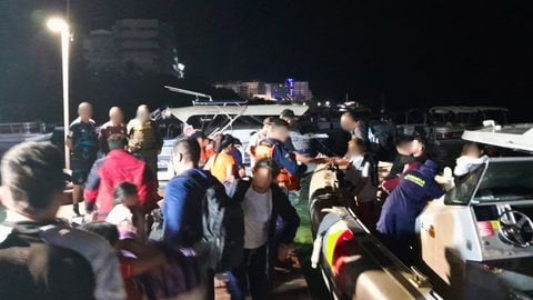 Se trata de 12 ecuatorianos y siete venezolanos, quienes pretendía llegar a costas de Centroamérica.