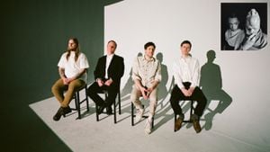 Protomartyr lanza su sexto álbum de estudio, 'Formal Growth in the Desert'. Como sus anteriores trabajos, provee una fuerza que "no sería sabio" ignorar.