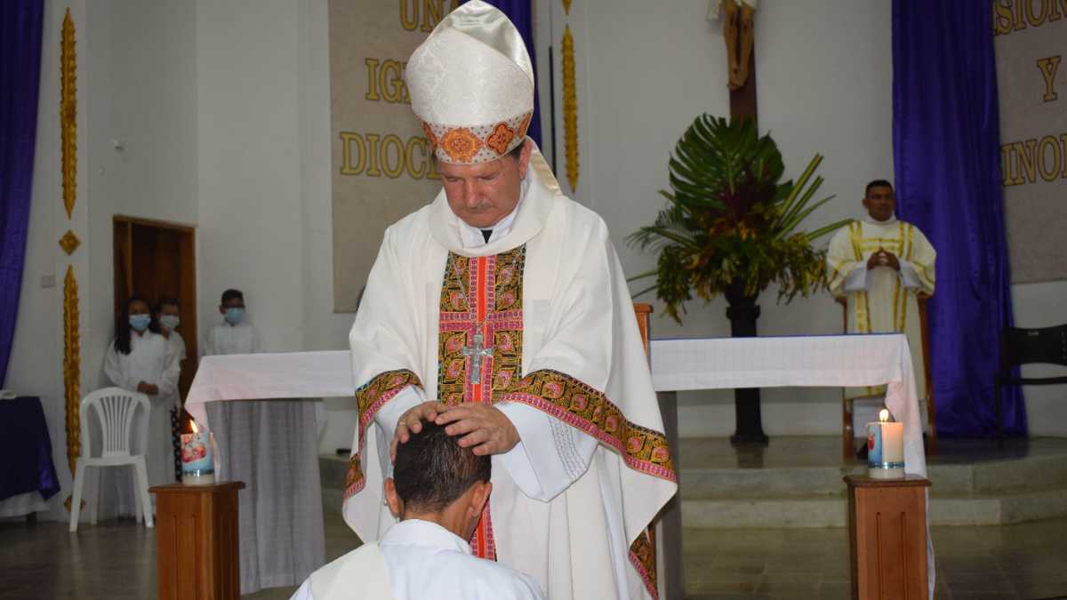 Monseñor Hugo Alberto Torres Marín, obispo de la diócesis de Apartadó.