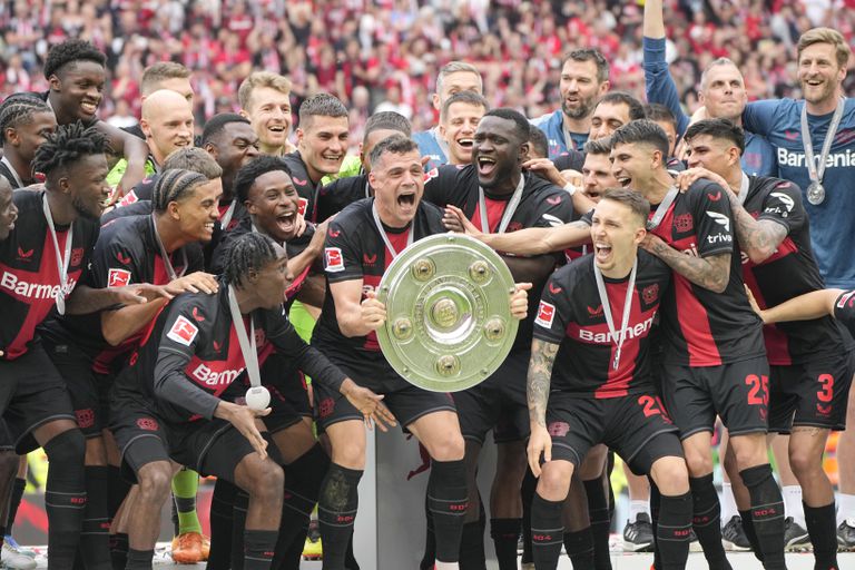Bayer Leverkusen ganó el título de la Bundesliga por primera vez.