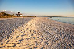 Los terrenos está ubicados en el Condado de Port Charlotte, Florida, a 5 minutos de la Playa Boca Grande en la Isla de Gasparilla, una de las playas más bonitas de la Costa Oeste de la Florida.