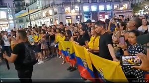 Los ecuatorianos que residen en España se reunieron en la Plaza de Sol, en Madrid, para recordar al candidato asesinado. Foto: X @La Data EC