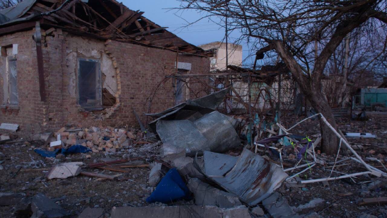 La ONU denunció que la mayor parte de las víctimas derivan del uso de artefactos explosivos en zonas pobladas por civiles. Foto: Anastasia Vlasova/Getty Images.