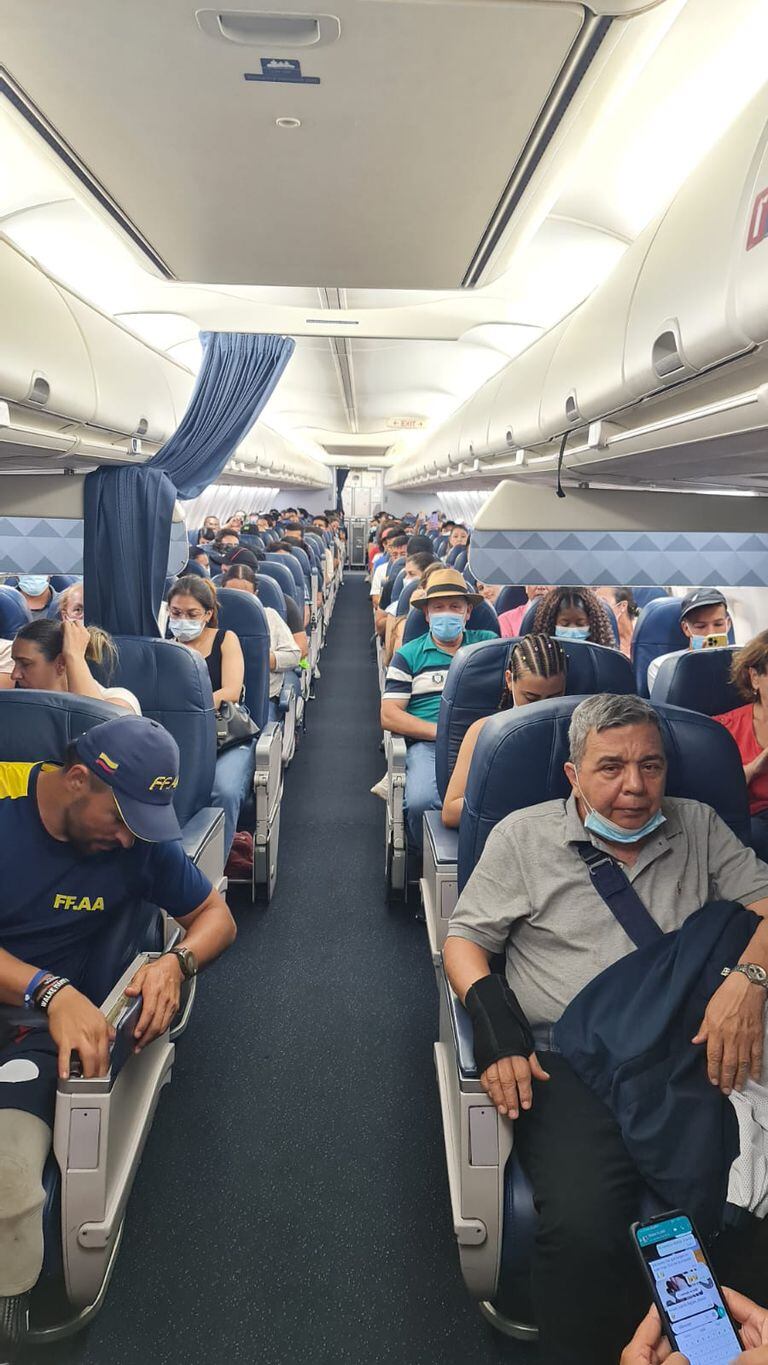 Frente a la emergencia, la Superintendencia de Transporte manifestó que “reforzará su presencia en los aeropuertos del país para atender a los pasajeros que resulten afectados por la suspensión de operaciones anunciada por la aerolínea Ultra Air".