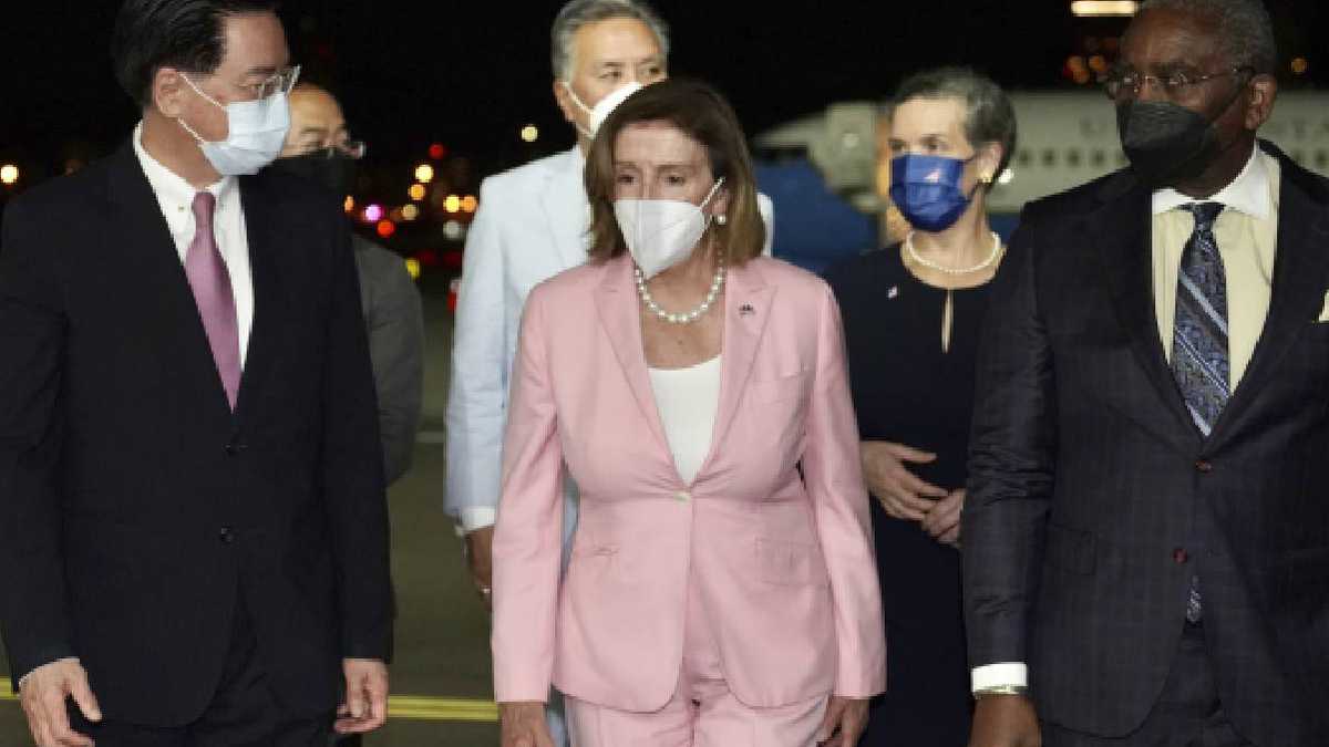 Nancy Pelosi se pronunció a través de un comunicado tras su aterrizaje en Taiwán, en medio de las tensiones entre EE.UU. y Rusia.