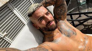 Maluma en más de una ocasión ha encendido sus redes sociales por sus sensuales fotos.