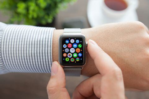 Aprenda los secretos de la limpieza paso a paso para que un Apple Watch luzca como nuevo.