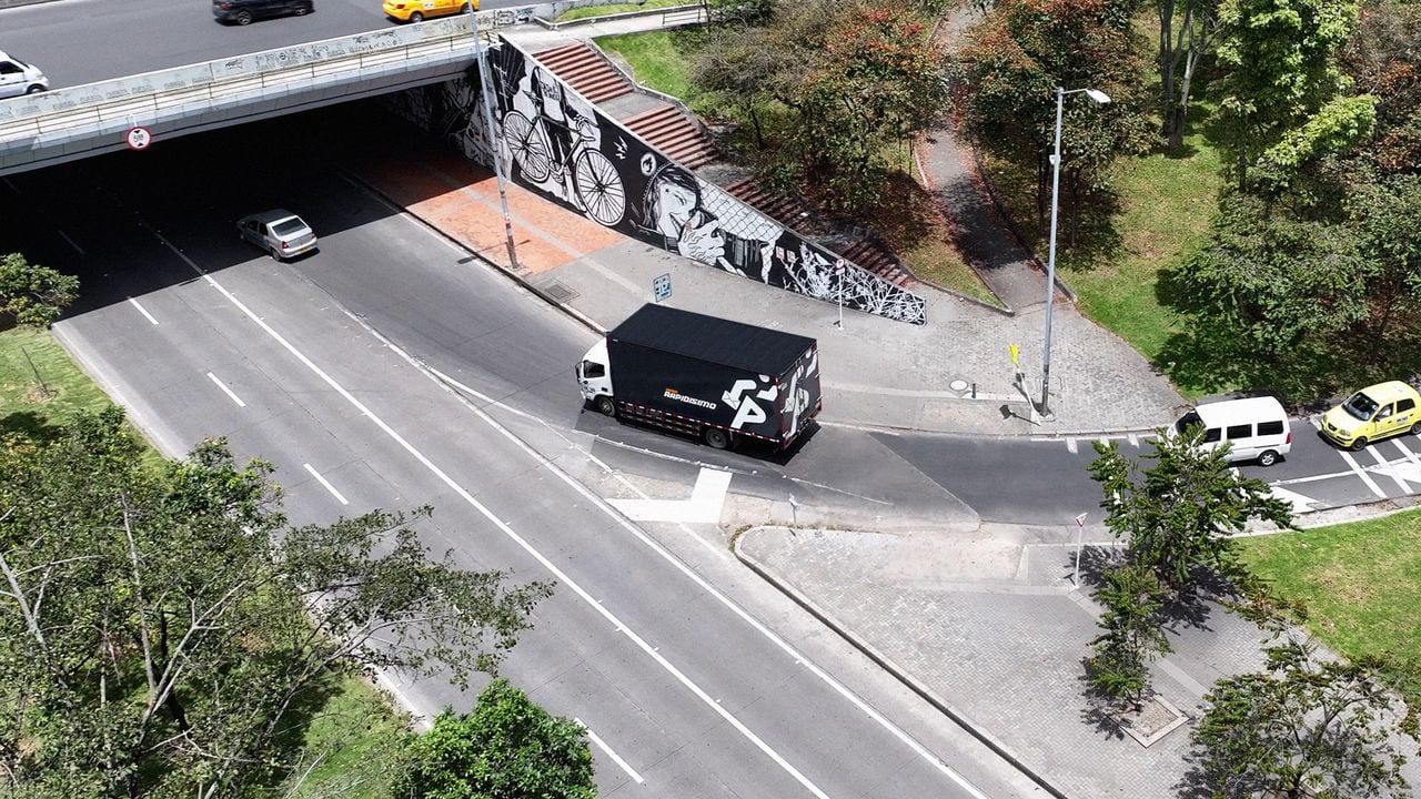Inter Rapísimo dejará de lavar su camiones ante la crisis de agua en Bogotá.