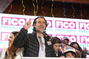 Federico Gutiérrez en su sede ganador de consulta Equipo por Colombia