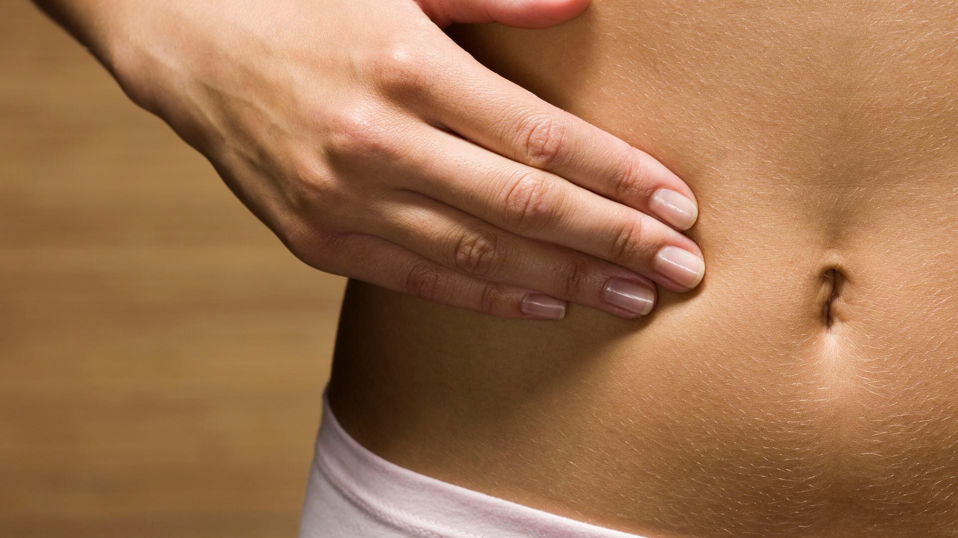 Cuánto tiempo se tarda en marcar el abdomen una mujer?