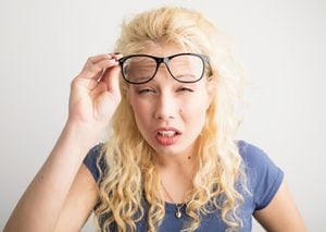 La visión borrosa puede ser un síntoma de enfermedades oculares graves.