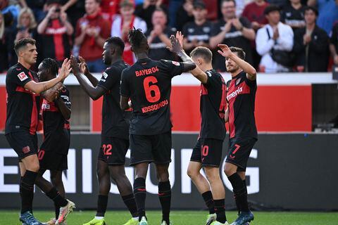 Leverkusen goleó al Heidenheim y sigue de cerca al Bayern Múnich en la Bundesliga