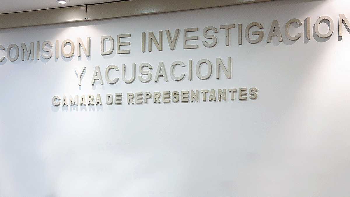 La Comisión de investigación y acusación de la Cámara de Representantes.