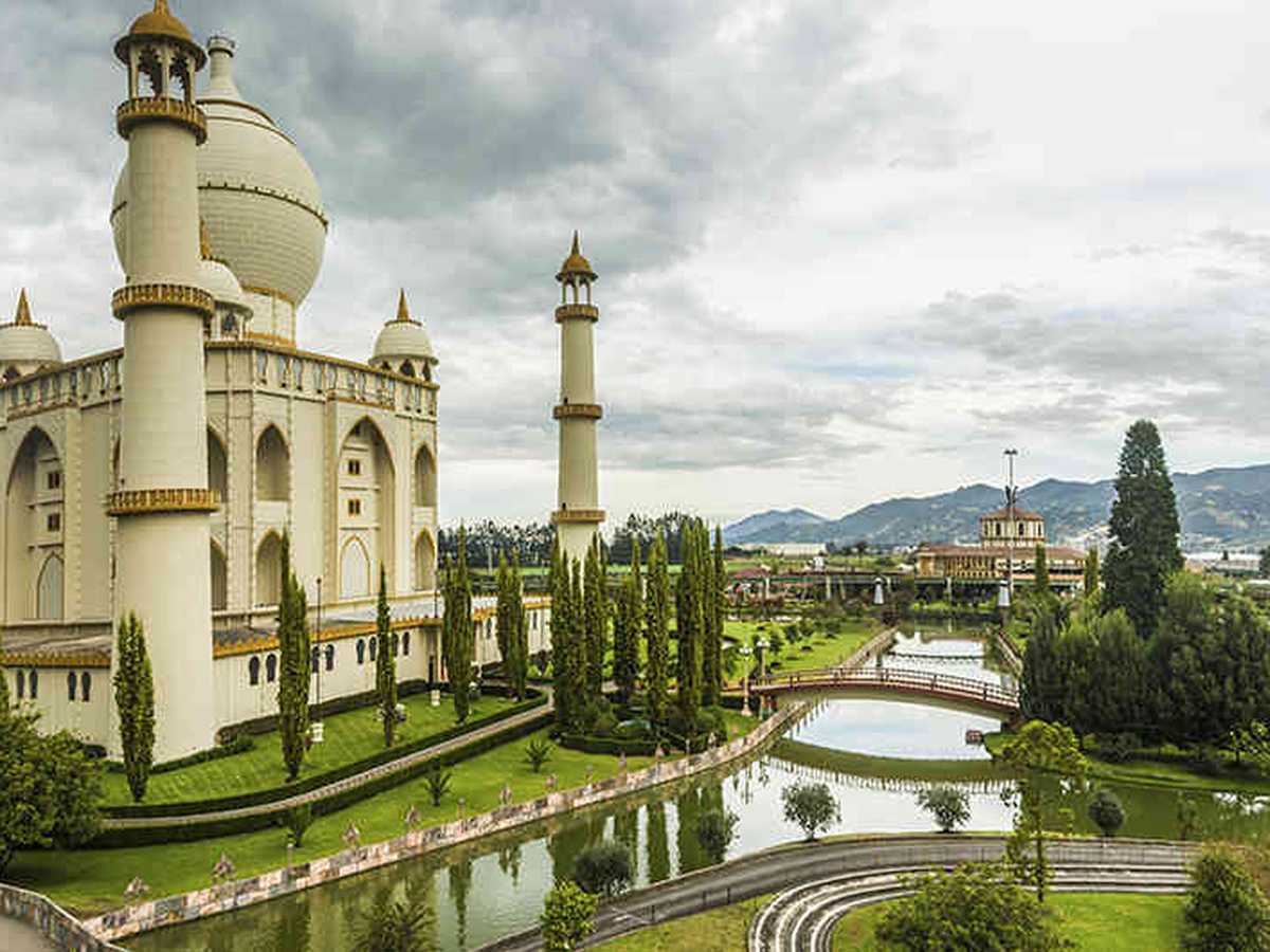 La réplica del Tal Mahal es una de las construcciones más icónicas del Parque Jaime Duque.