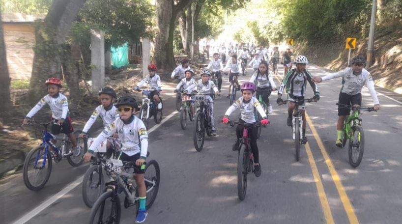 Ciclistas de todas las edades participaron del ciclopaseo.
