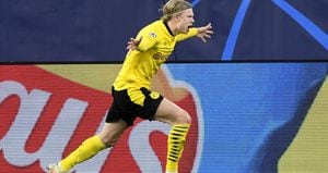 Erling Haaland la máxima figura de Borussia Dortmund ante Sevilla. Foto: AP/Bernd Thissen