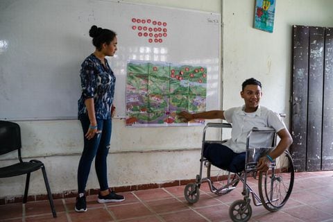 Organizaciones de acción contra minas antipersonal lanzan campaña para pedir respeto a sus labores en Colombia