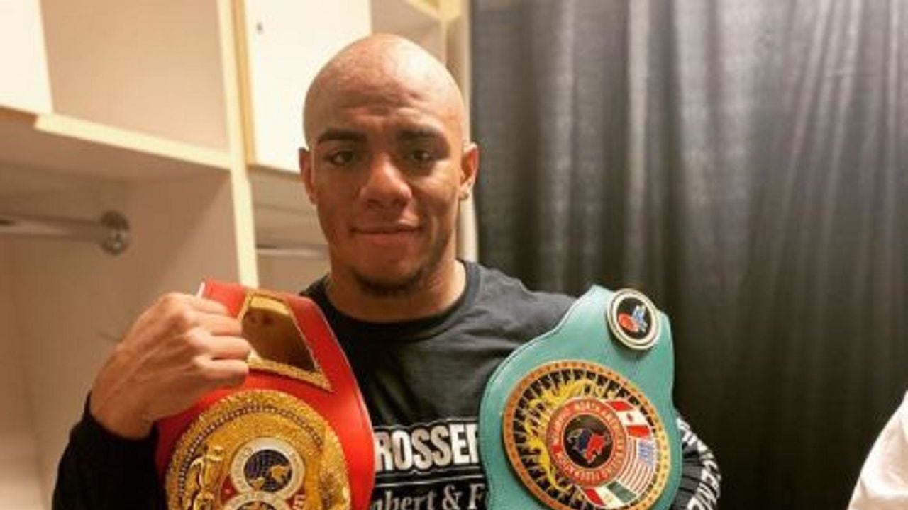 Óscar Rivas hace historia y se convierte en campeón Mundial de Boxeo