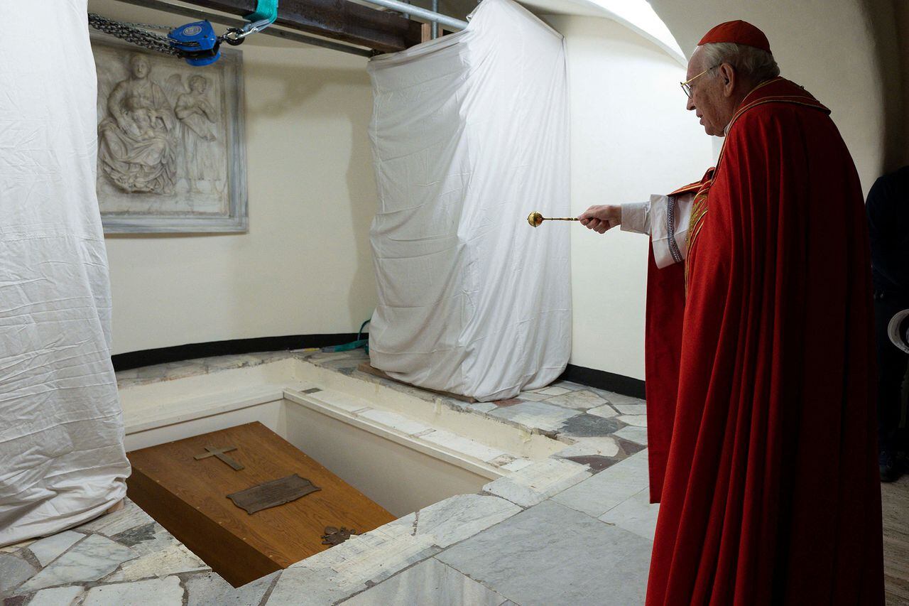 En imágenes : Funeral del Papa Benedicto en el Vaticano.