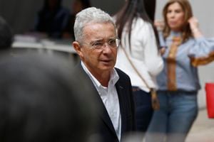 Álvaro Uribe habla de la reforma tributaria: "No hay como pagar salarios del Estado en el segundo semestre"