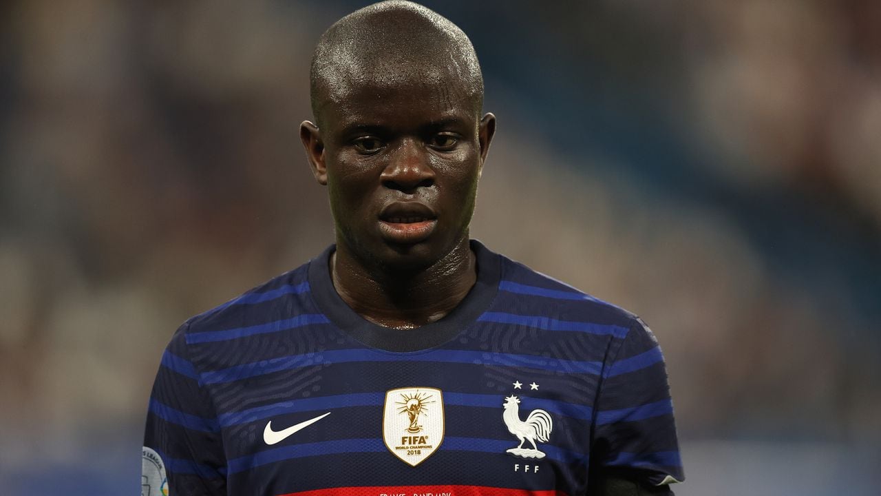 PARIS, FRANCE - JUNE 03: N'golo Kante of France during the UEFA Nations League League A Group 1 match between France and Denmark at Stade de France on June 3, 2022 in Paris, France. (Photo by James Williamson - AMA/Getty Images)