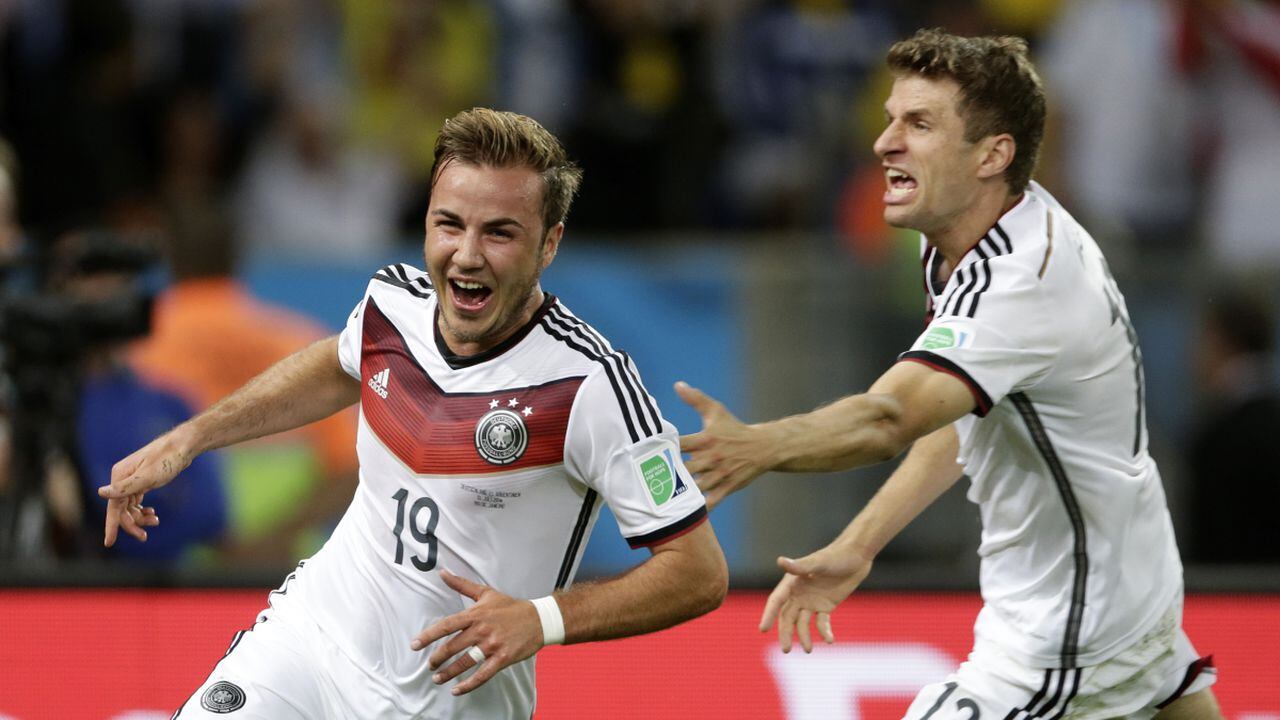, BRAZIL - JULY 13: Mario Gotze of Germany celebrates 0-1 with Thomas Muller of Germany during the World Cup match between Germany v Argentina on July 13, 2014 (Photo by Getty Images/Laurens Lindhout/Soccrates)
