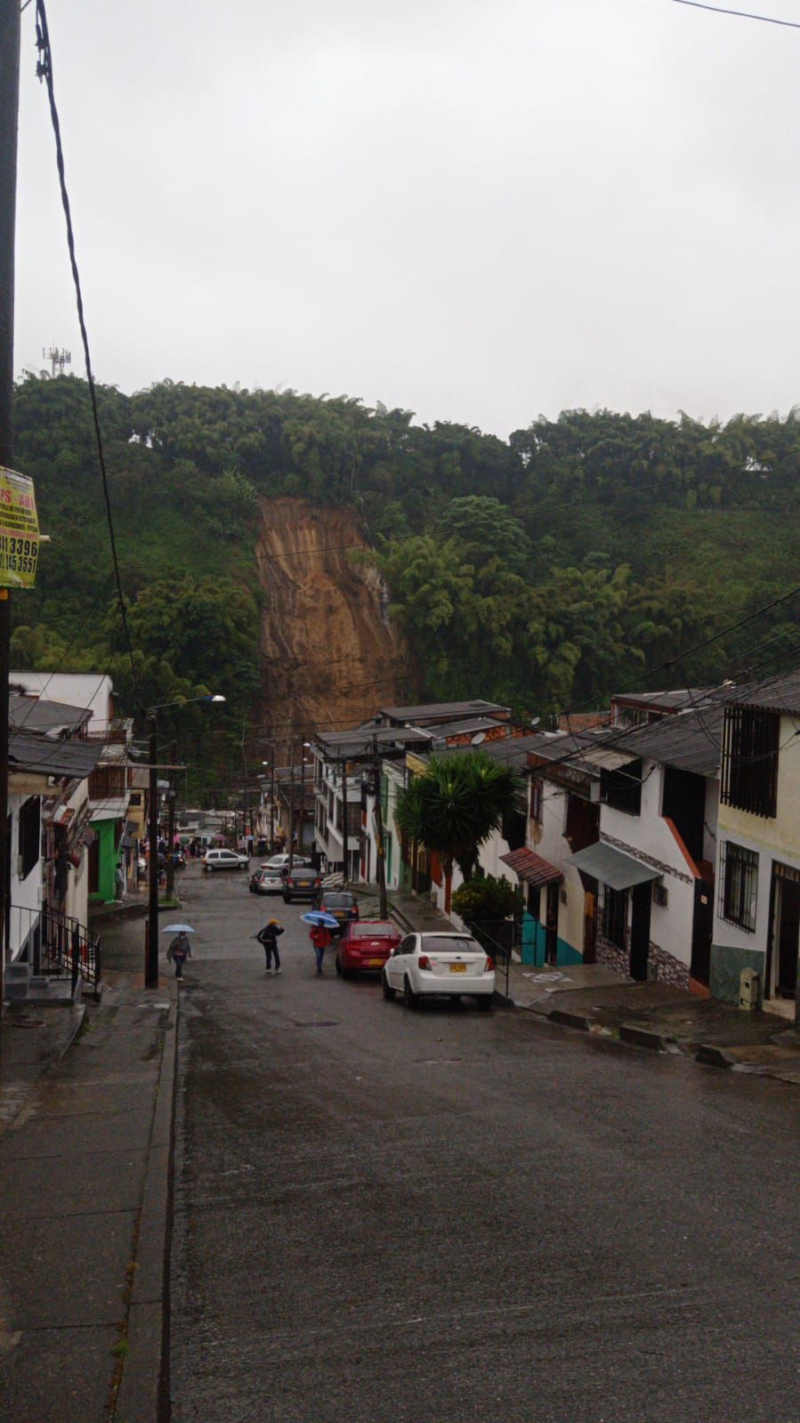 Grave emergencia en Pereira por fuertes lluvias y deslizamiento: hay dos muertos