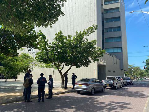 Así se encuentran las instalaciones de la Fiscalía en Barranquilla, tras la captura de Nicolás Petro.