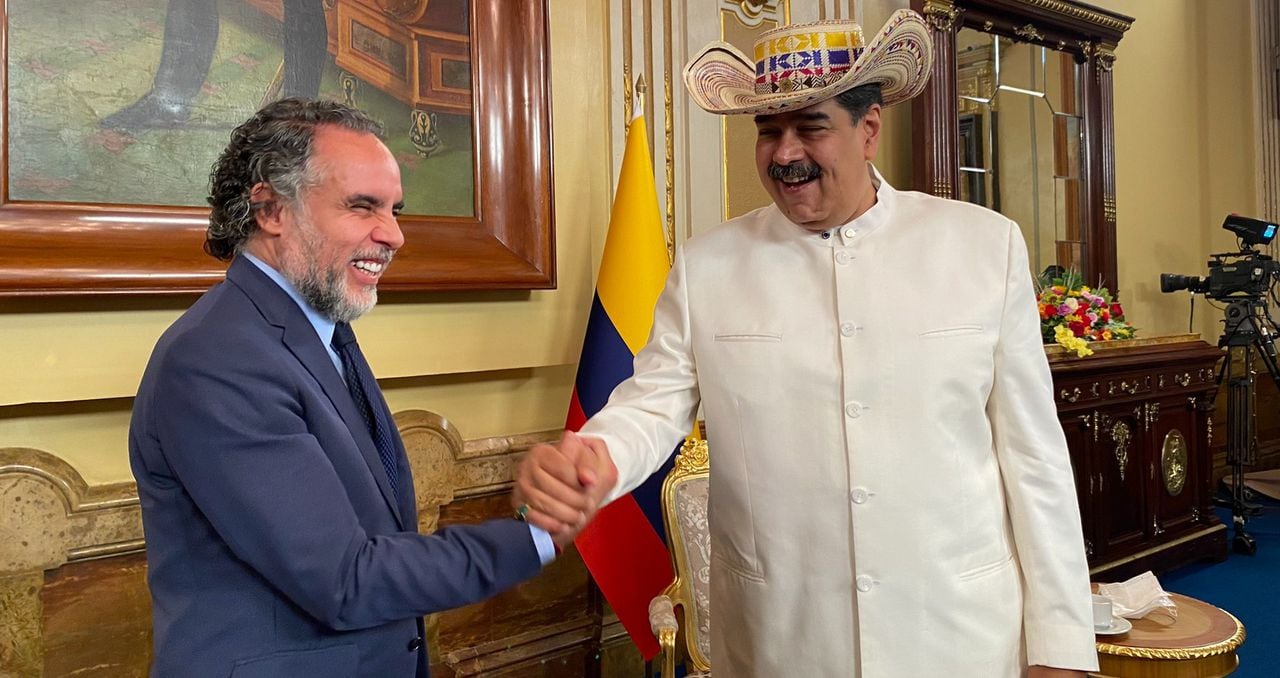 Armando Benedetti y Nicolás Maduro reunidos en Venezuela.