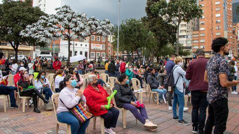 159.311   personas de los sectores sociales LGBTI, sus familias y redes de apoyo se beneficiarán en Bogotá con las 31 acciones incluidas en el nuevo plan de acción de la Política Pública para esta población.