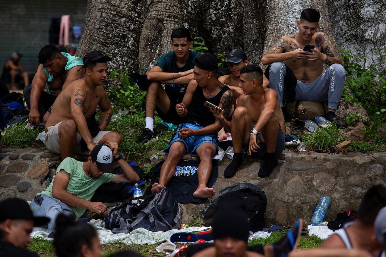 En imágenes : Caravana de migrantes se dirige a la frontera de EE.UU.