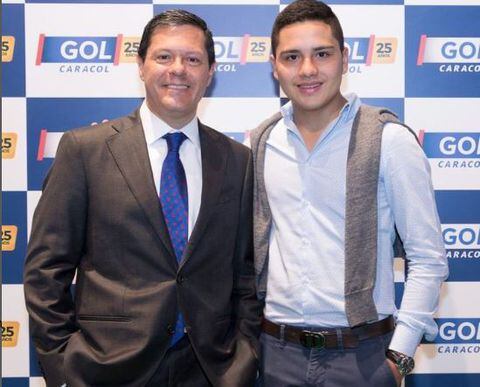 El director de Noticias, Juan Roberto Vargas, con su hijo Juan Camilo.