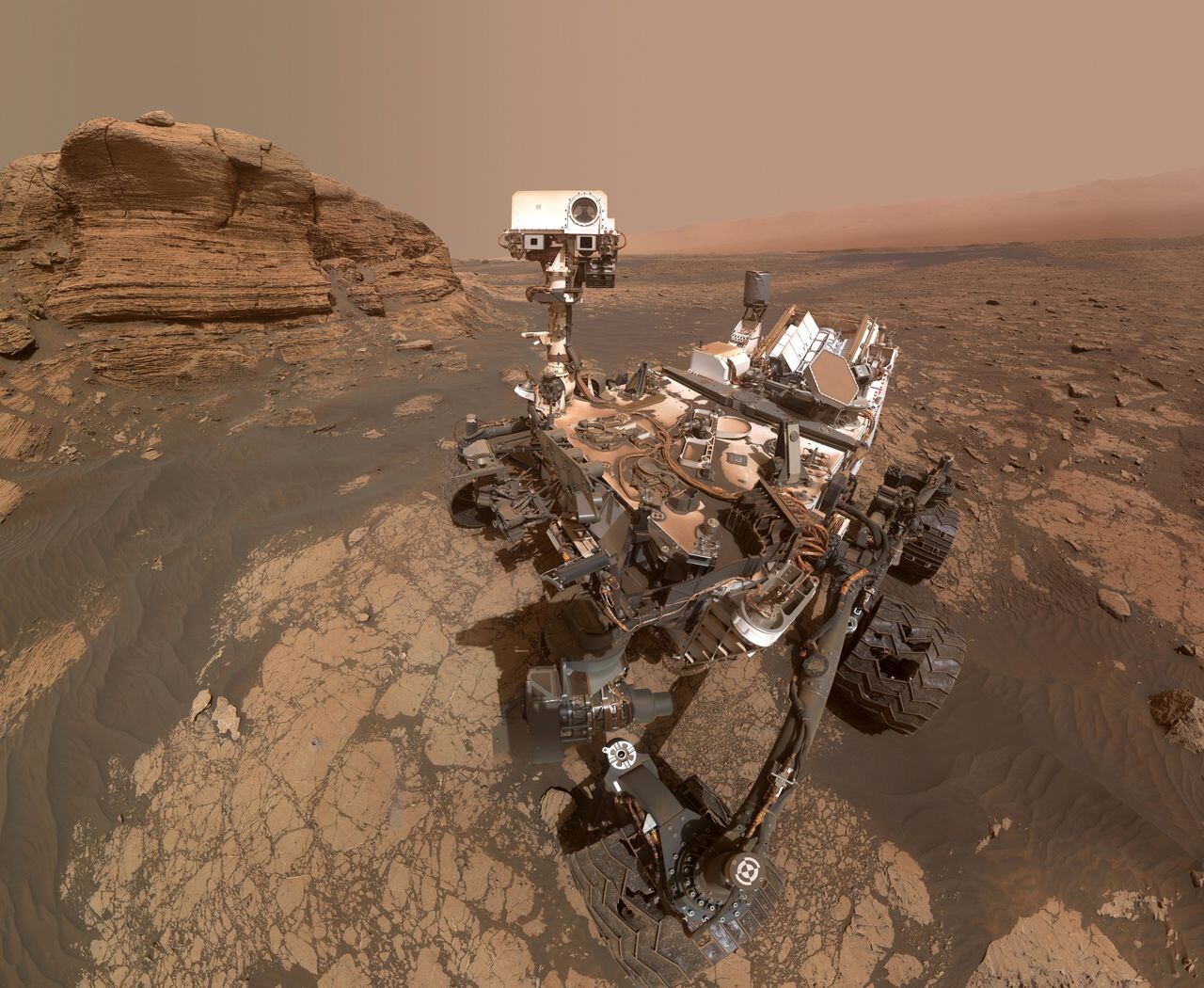 Ingenuity capta imagen del rover Perseverance en Marte.