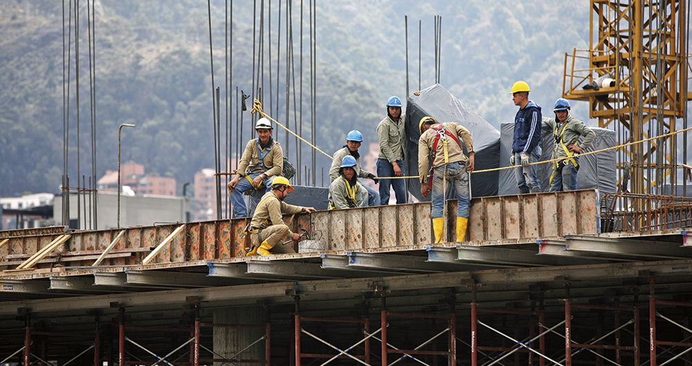 La constante entrada y salida del mercado laboral formal de millones de colombianos es lo que más afecta al sistema. Lograr que todos coticen es más eficiente que subir la edad. 
