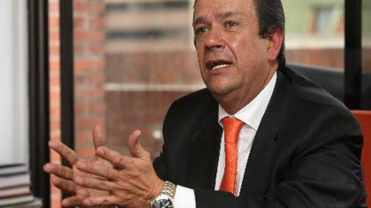 Édgar Gómez, presidente de la Cámara, espera que hoy se defina la suerte del proyecto reeleccionista.