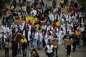 Paro Nacional marcha pacífica estudiantes enfermería y medicina