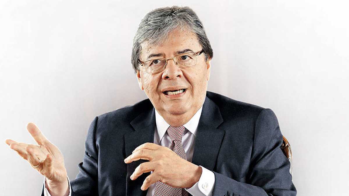 El ministro Carlos Holmes Trujillo.