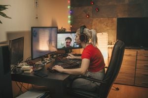 Cada vez más mujeres se dedican profesionalmente a jugar videojuegos.