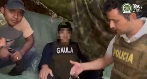 Atención: así fue el impresionante operativo de rescate de Mauricio Muñoz, secuestrado en el Huila; estaba amarrado con cadenas en medio de la selva.