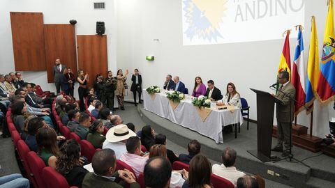 El Parlamento Andino declaró a Manizales y a su Feria como patrimonio de los países andinos.
