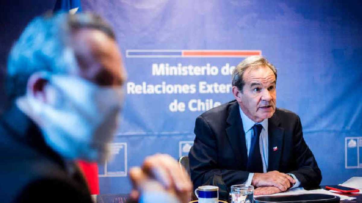 Ataque que sufrió embajador de Chile en Colombia preocupa a su gobierno