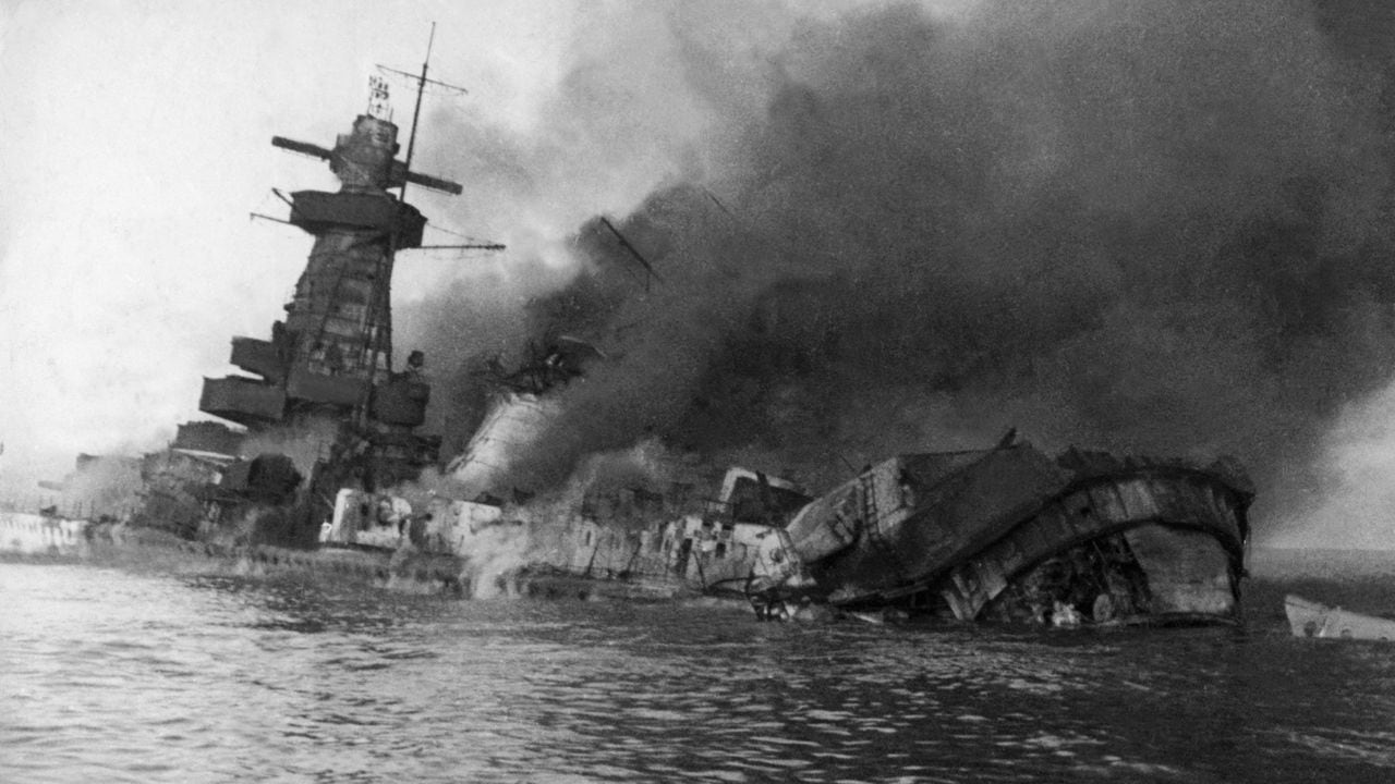 Scuttling Of The German Warship Admiral Graf Spee 1939