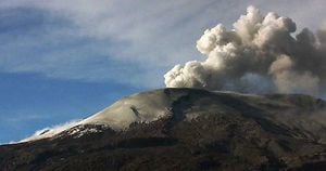 En los últimos días el volcán Nevado del Ruiz viene registrando actividad sísmica. Foto: archivo/Semana. 