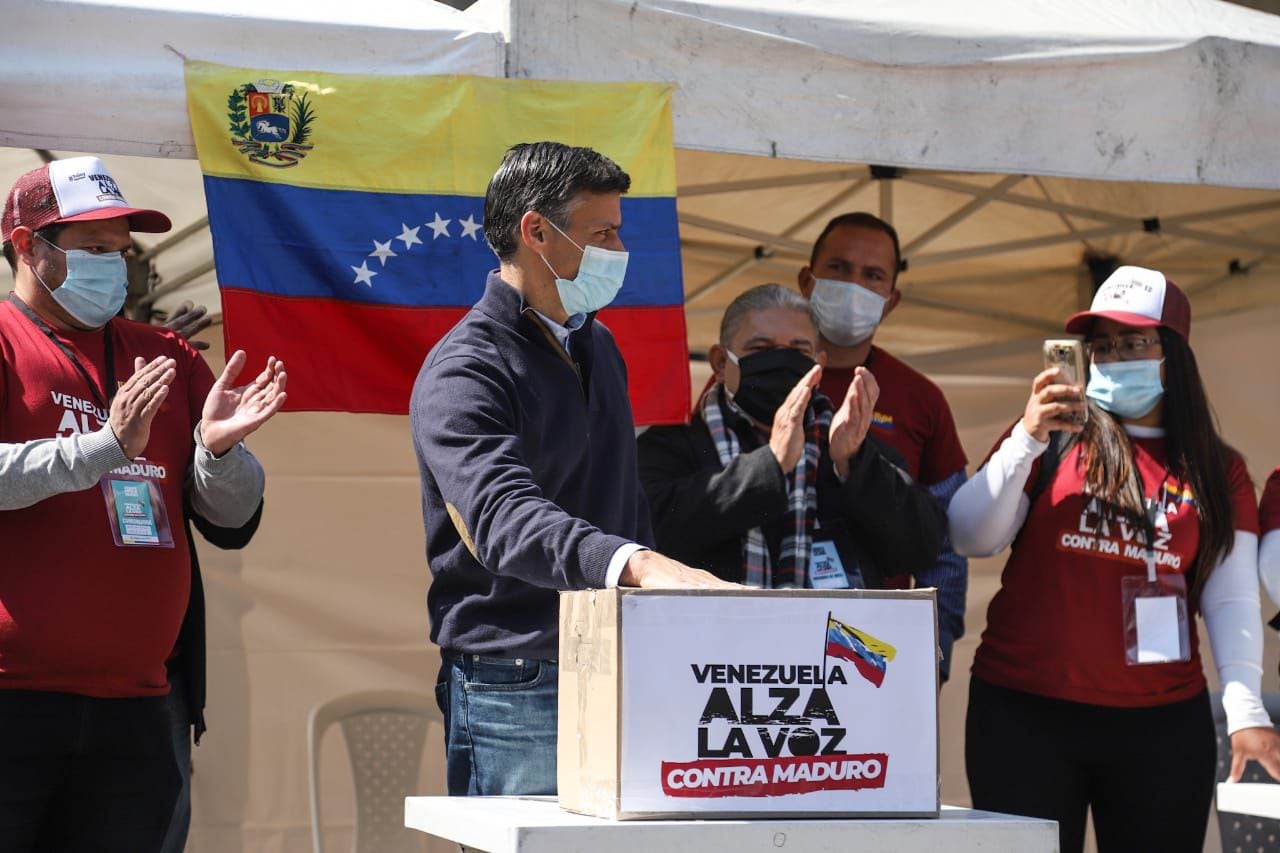 Leopoldo López inscripción en Consulta Popular diciembre 12 plaza de bolívar