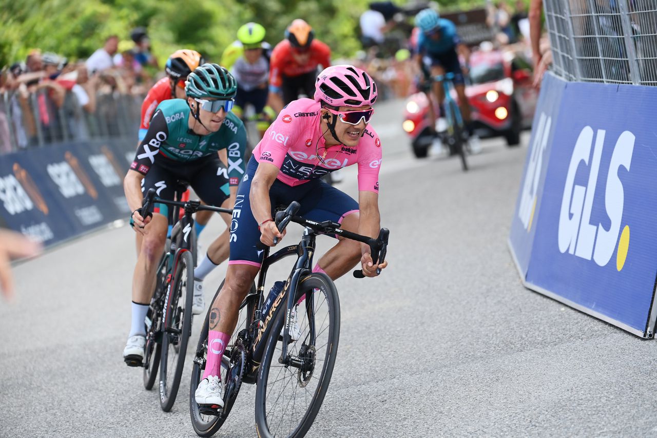 Richard Carapaz, corredor del INEOS durante la etapa 19 del Giro de Italia 2022