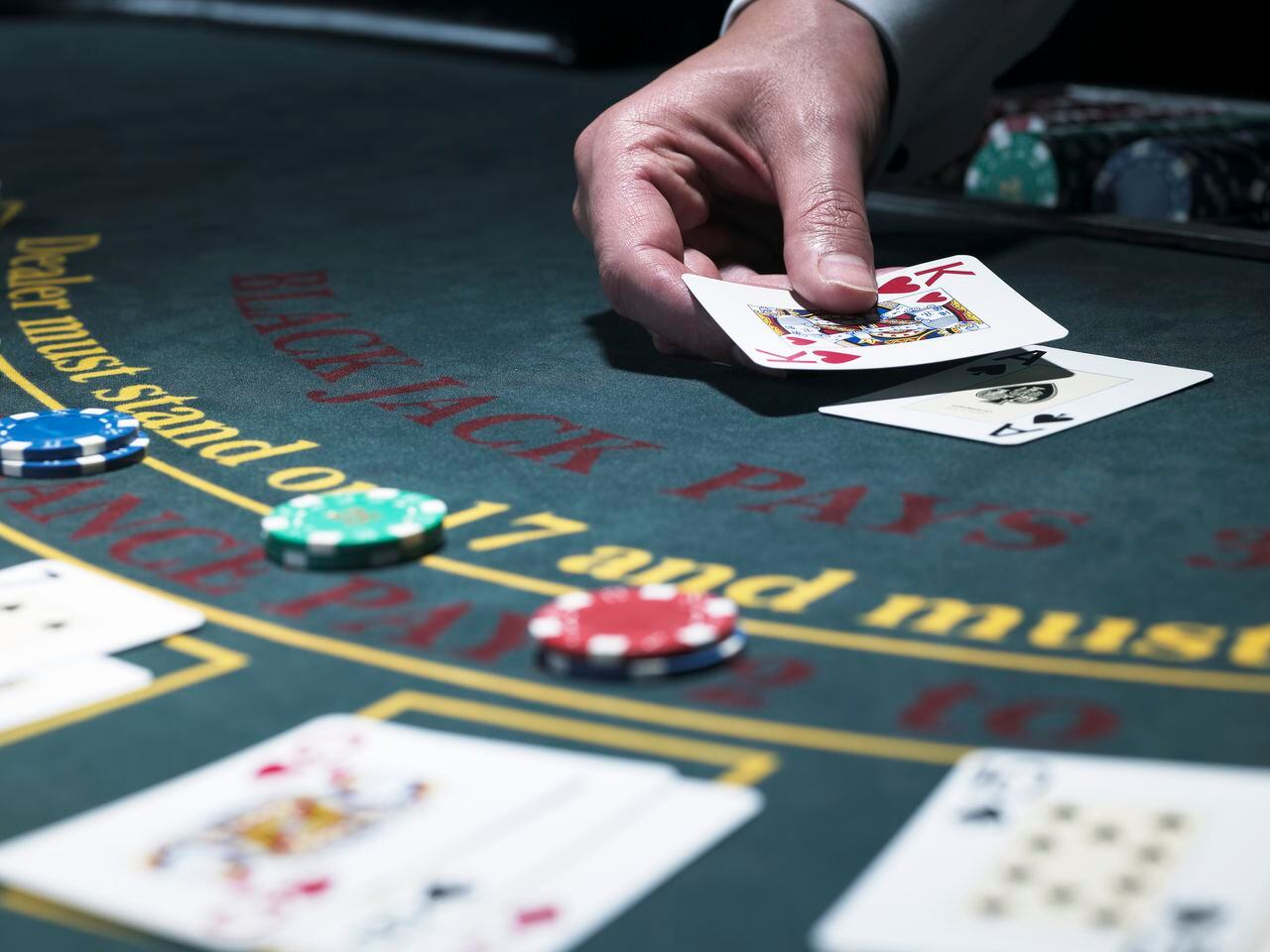 Los casinos proporcionan un escape temporal de la rutina diaria y las preocupaciones cotidianas.