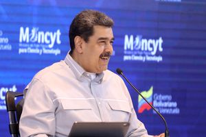 Nicoás Maduro lanzó nuevas pullas a los venezolanos que salieron de ese país y que han pedido la intervención internacional para que el régimen abandone el poder.