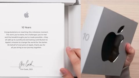 Un youtuber realizó el unboxing del regalo enviado a un empleado de Apple que cumplió 10 años en la compañía.