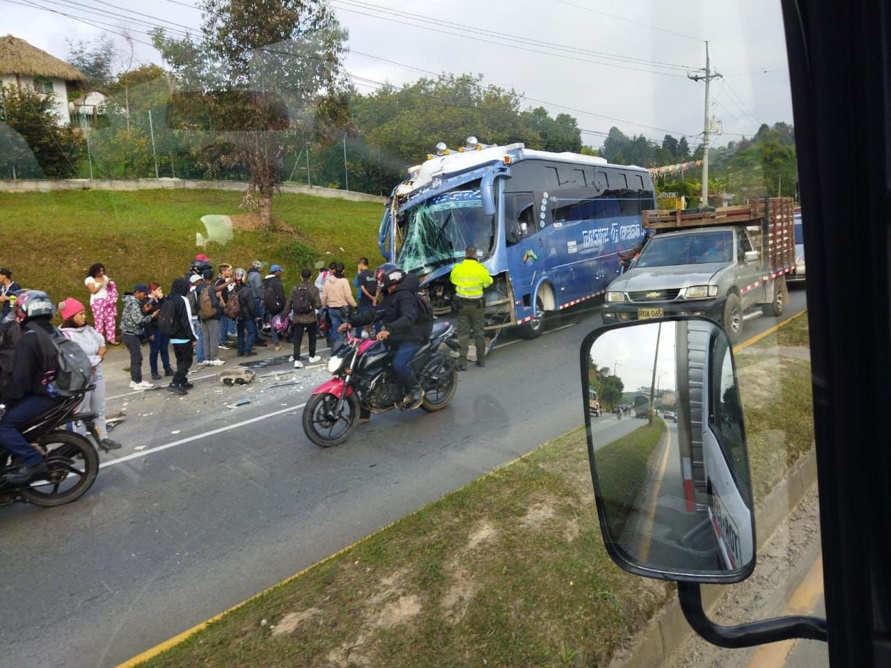 En el hecho una persona resultó con heridas de gravedad y fue trasladada a Medellín.
